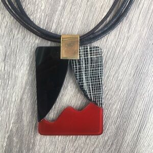 Vintage necklace-Preloved 1980’s statement necklace. Red, black & white VGUC